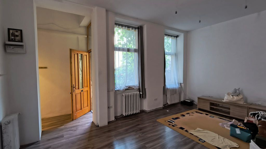 Chirie, 2 camere, Vasile Alecsandri. 450 €/lună. Comis...
