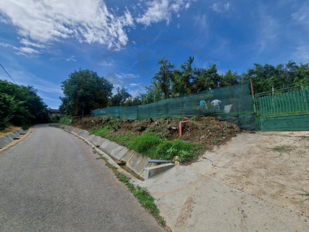 9,4 ha teren lângă DEx12 Pitești | 2,85 €/mp | lotur...