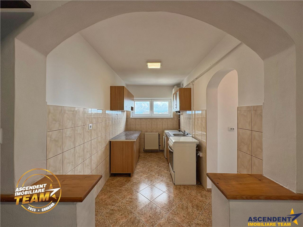 FILM Tur 3D! Apartament cu 2 camere, decomandat, Simeria, Sf