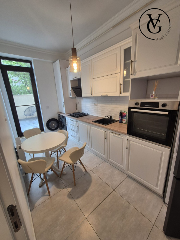 Garsoniera + curte privata - Solid Residence