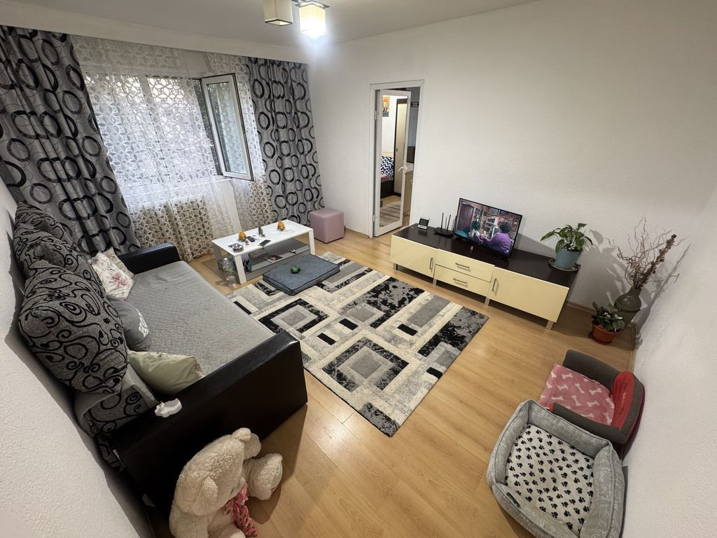 Apartament 2 camere zona Casa de Cultură