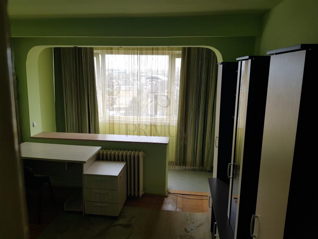 Complexul Studentesc - 2 Camere - Etaj intermediar cu LIFT -