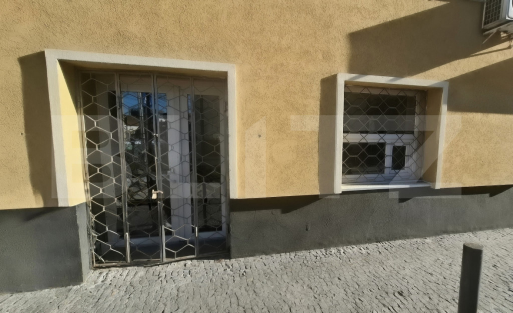 Ultracentral!Spațiu Comercial / Birou – Parter, Zona Piat