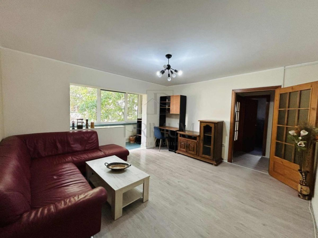 COMPLEX STUDENTESC | 3 CAM | 2 BAI | 2 BALCOANE | CENTRALA |