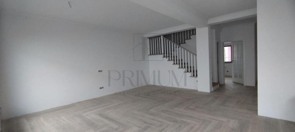 FREIDORF, DUPLEX P E, 4 CAMERE, 3 DORMITOARE, 3 BAI, INCALZI