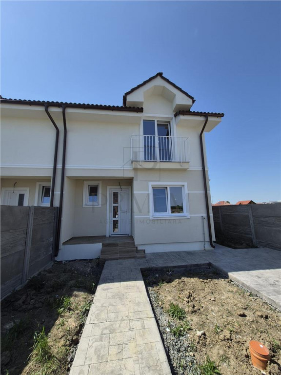 DUPLEX 4 CAMERE - DORMITOR LA PARTER - BUCATARIE INCHISA