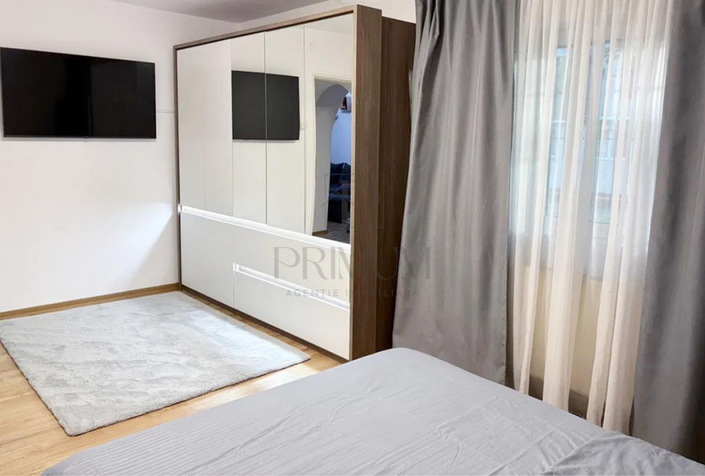 LIPOVEI - 3 Camere - Renovat - Decomandat - Centrala proprie