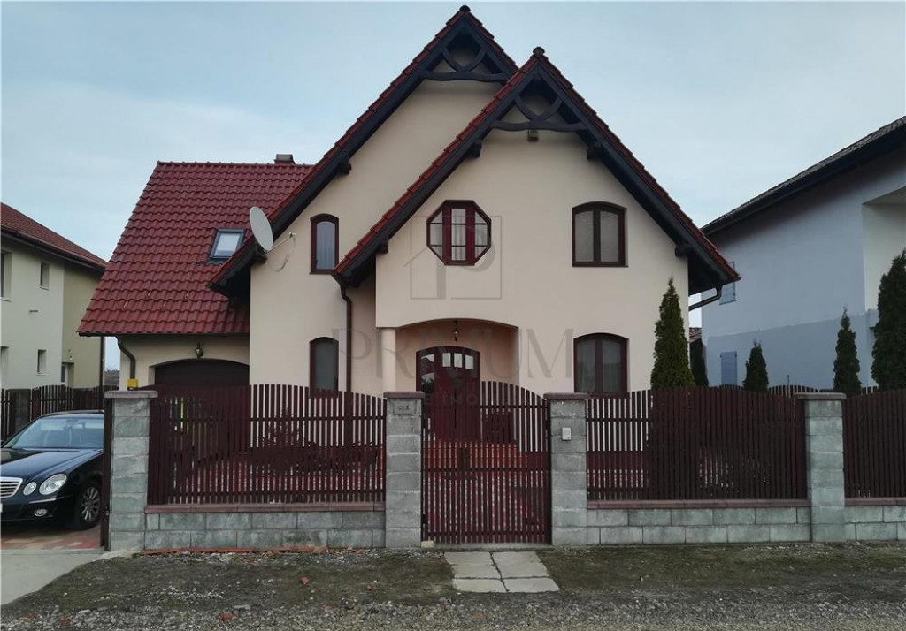 Casa individuala - garaj - zona M City - teren 712 mp