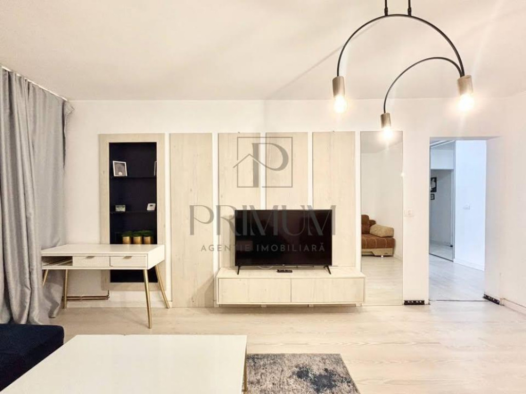 CIRCUMVALATIUNII - LIFT - 3 CAMERE - RENOVAT - DRESSING - CE