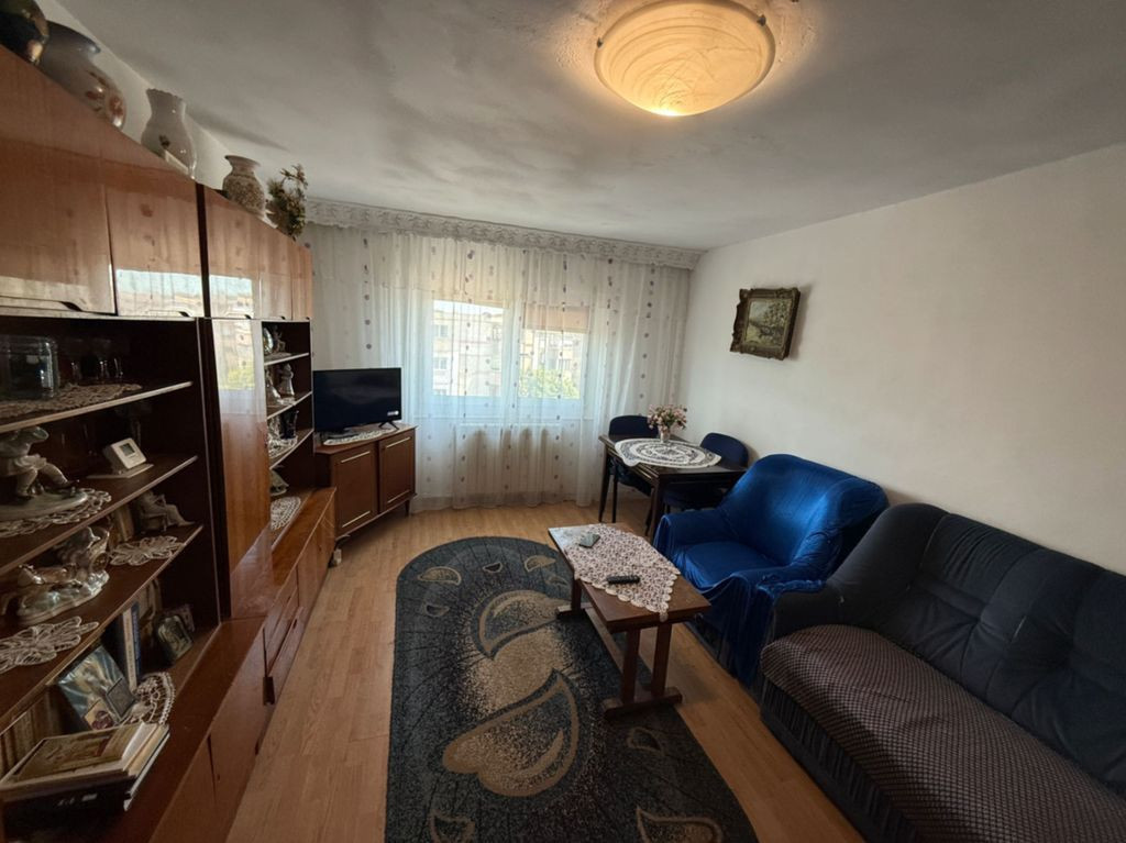 Apartament 3 camere zona Tomis III