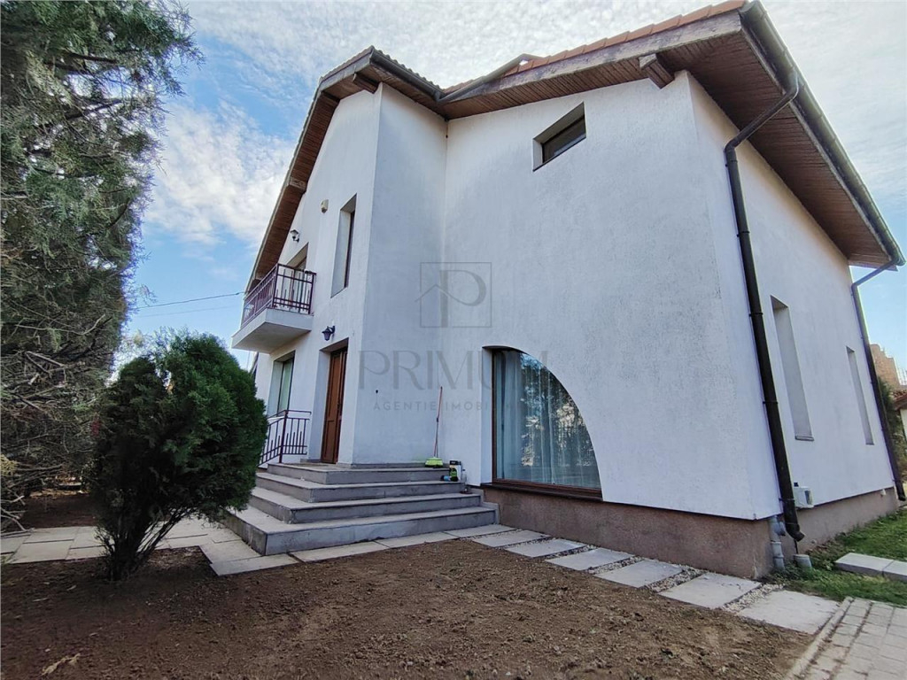 VILA GENEROASA CU 5 CAMERE IN MOSNITA NOUA - 220 MP UTILI -
