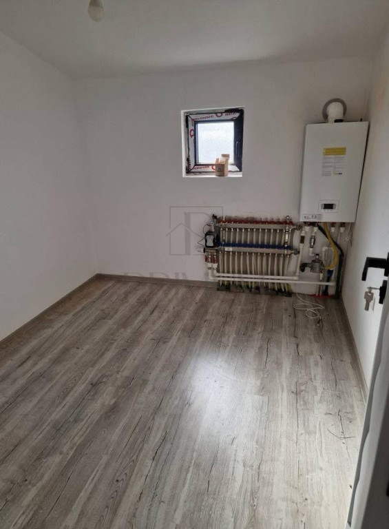 Sanmihaiul Roman- toate utilitatile- 4 camere- pozitie excel
