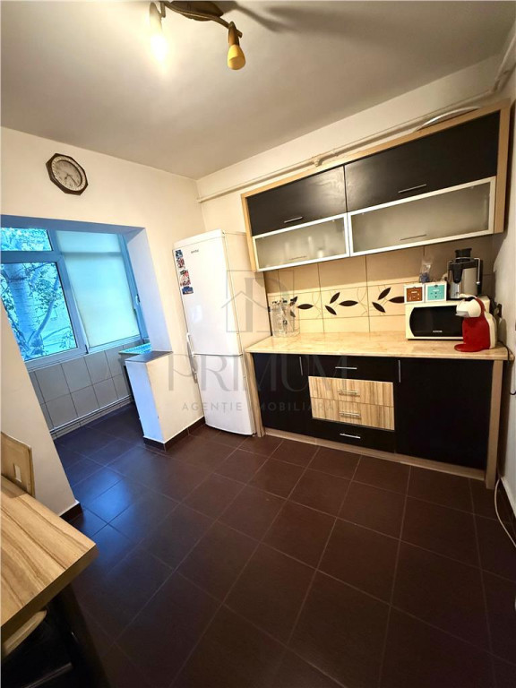 SOARELUI - ETAJ 3 - BLOC IZOLAT - 3 CAMERE - 2 BAI - 2 BALCO