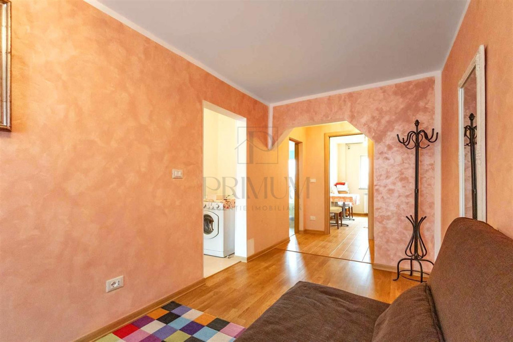 LIPOVEI | 3 CAM | ET.2 | DECOMANDAT | RENOVAT | 2 BALCOANE |