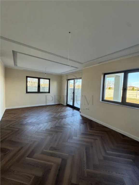 GIROC - DUPLEX - ZONA LINISTITA - 4 CAMERE - FINALIZAT - TER