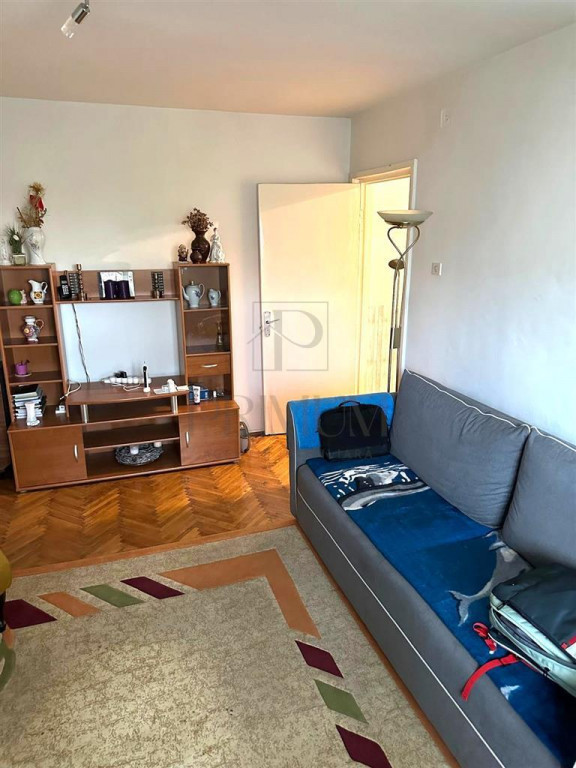 GIROCULUI | 3 CAM | DECOMANDAT | 2 BAI | 2 BALCOANE | CENTRA