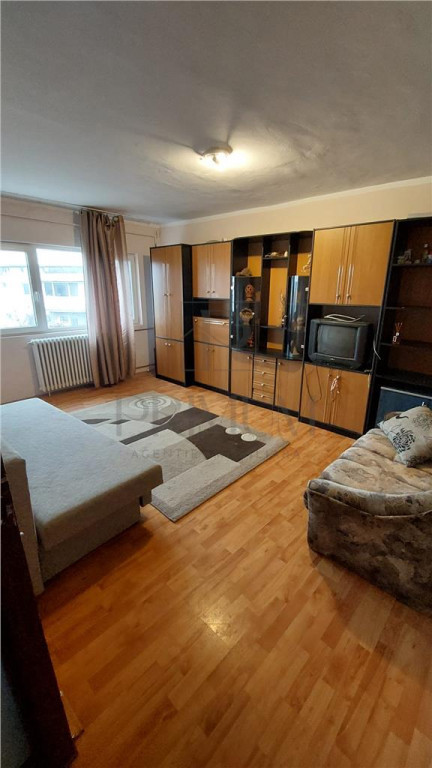GIROCULUI -3 CAM -RENOVAT -DECOM. -CENTRALA/AC -SPATIOS -BOX