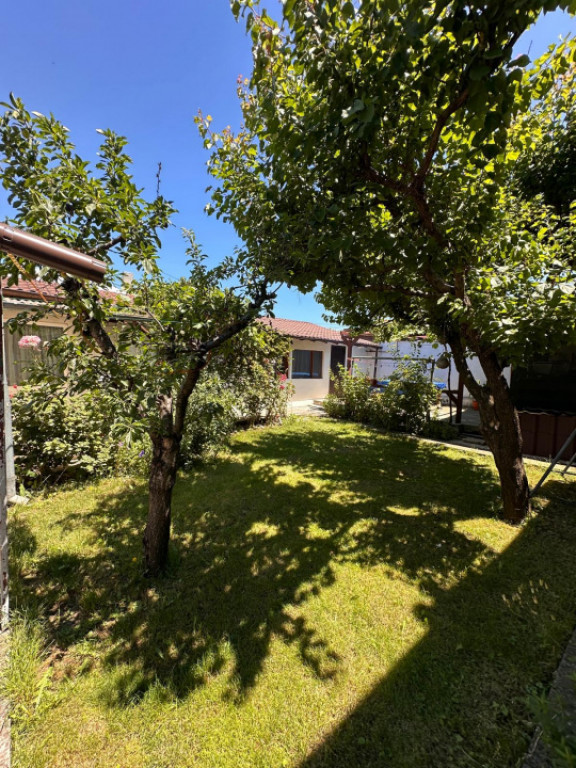 Casă de vânzare în zona Brătianu, Constanța – 3 camer