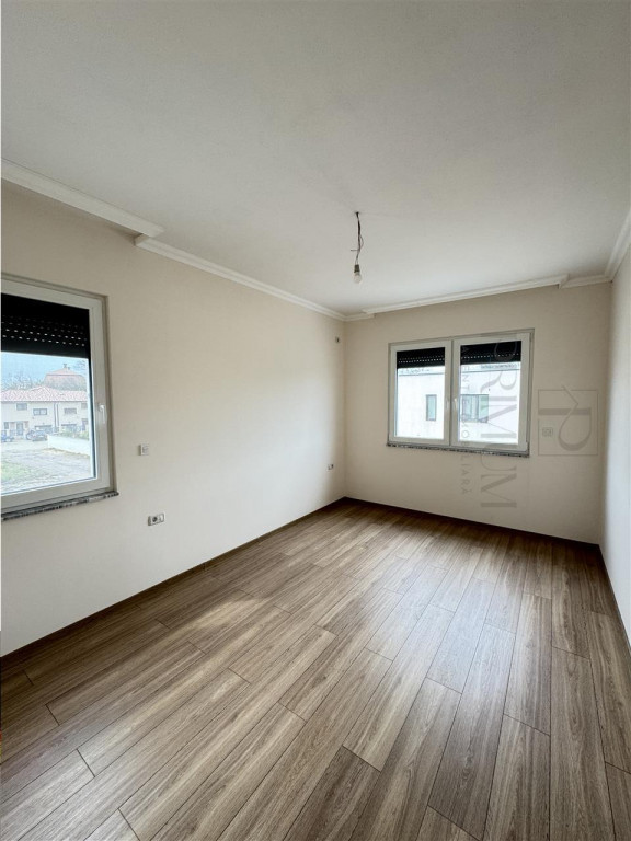 Apartamente cu 2 camere la etajul 1 complet finalizate in...