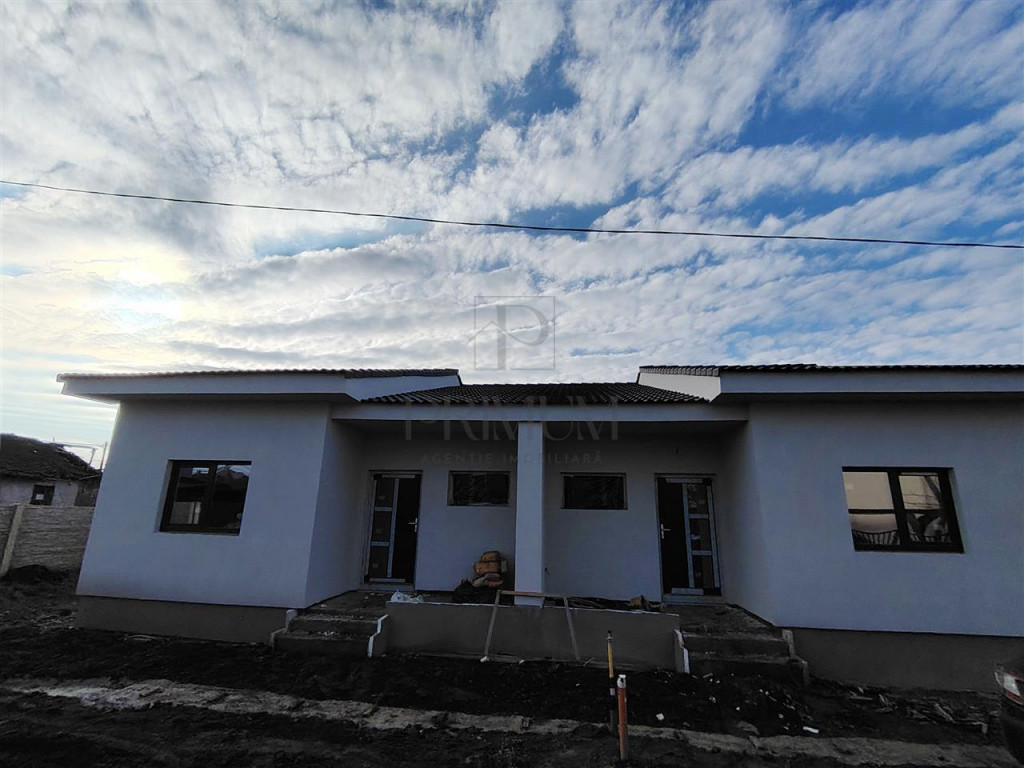 Duplex toate utilitatile - zona centrala