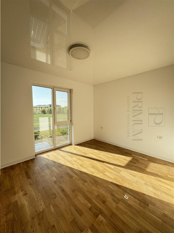 GIROC - DUPLEX - 4 CAMERE SI 2 BAI - GARAJ - CURTE