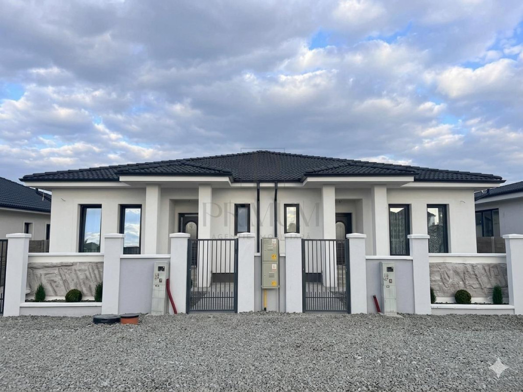 Duplex pe plan - personalizare interioara - toate utilitatil