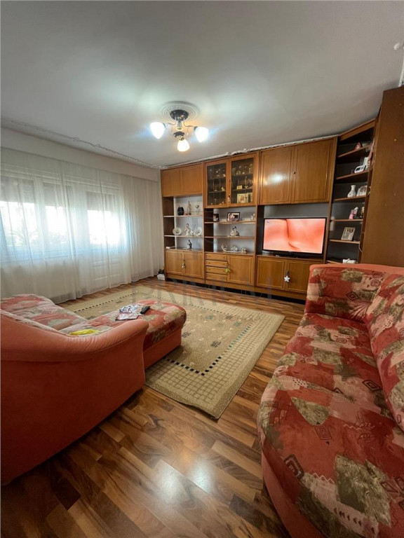 Apartament cu 3 camere complet mobilat si utilat in Giroc...