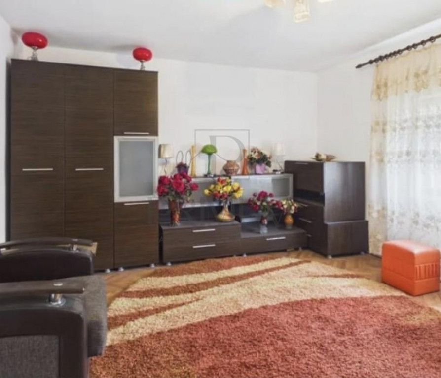 DAMBOVITA, 2 CASE INDIVIDUALE IN ACEEASI CURTE 3 2 CAMERE SI