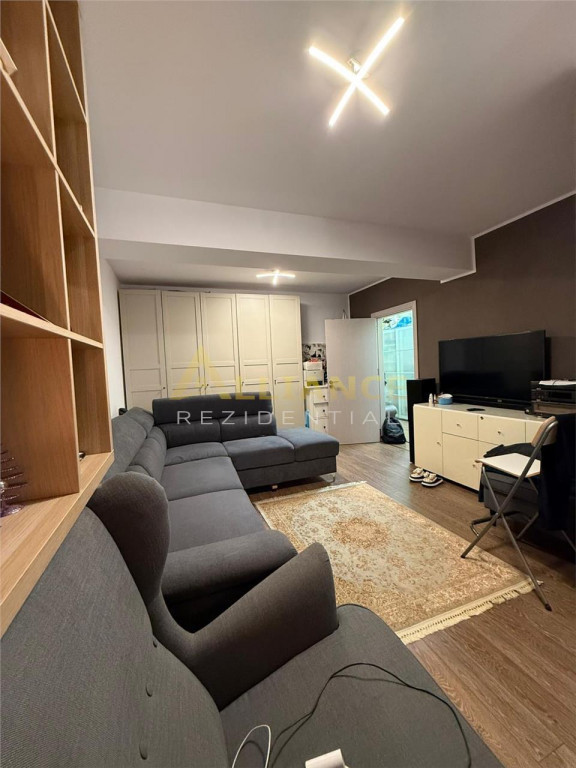 Apartament 3 camere 1 decembrie 1918