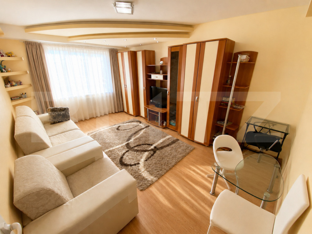 Apartament cu 1 cameră decomandată, 40 mp, balcon 7 mp, z