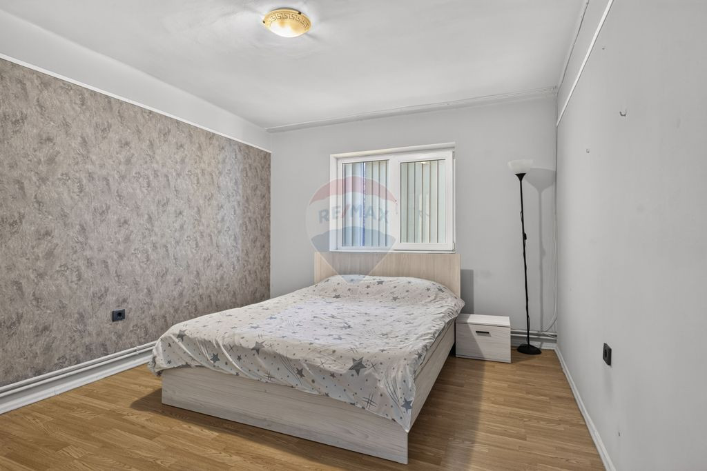 Apartament cu 2 camere decomandat in Utvinis,Arad de vanzare