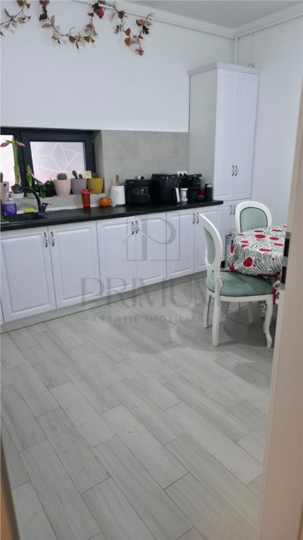 DUMBRAVITA - 4 CAM - DECOMANDAT - 2 BAI - LOC PARCARE - GRAD
