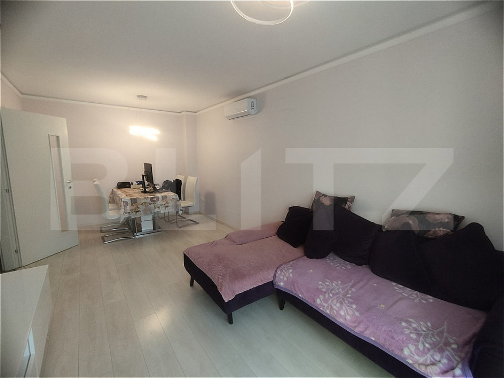Apartament 3 camere, 77 mp, parcare subterană și boxă, zo