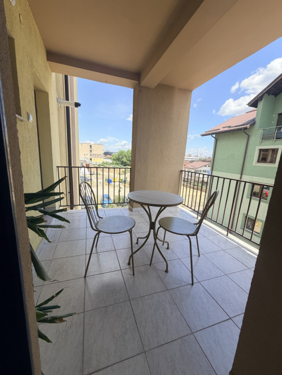 Garsoniera decomandata cu balcon 48 mp, Brestei-Promenada