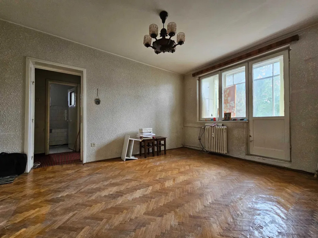 Apartament Cu 3 Camere Semidecomandate Etaj 2 Zona Ultracentral