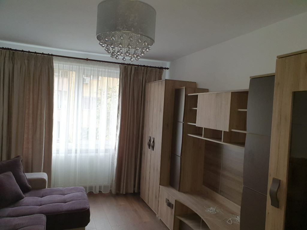 Apartament 2 camere zona VLAHUTA