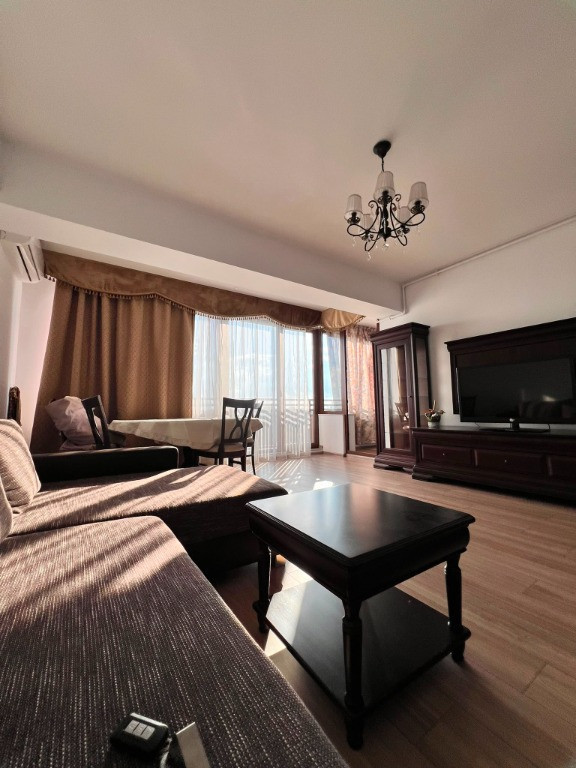 Apartament Lux, 3 Camere, Vitan – Priveliște Unică către Casa Poporulu