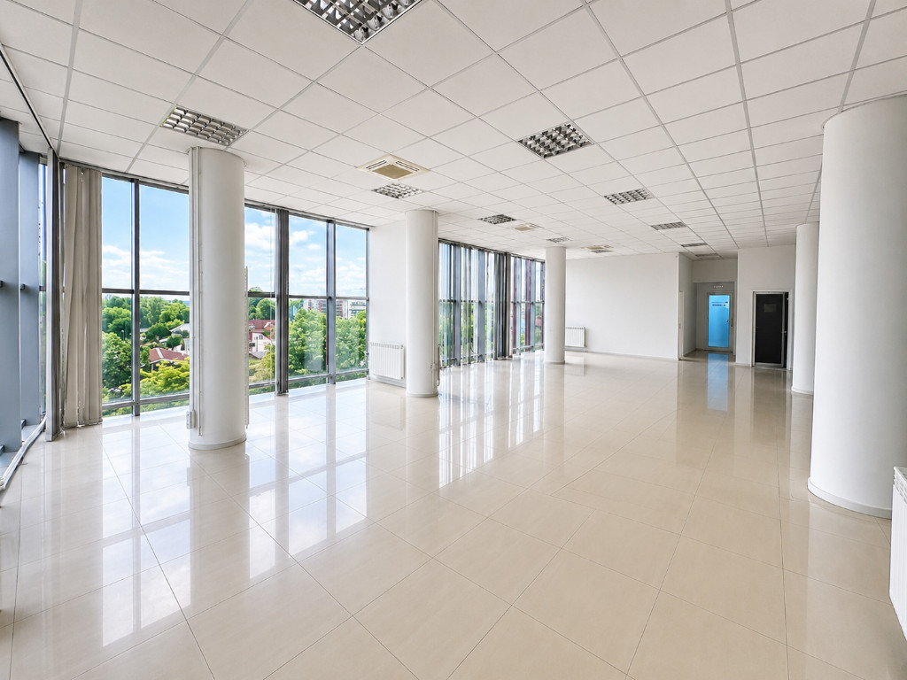 Spațiu Comercial Birouri 400 mp Etaj 3 Str. Coșbuc 116-118,Galati