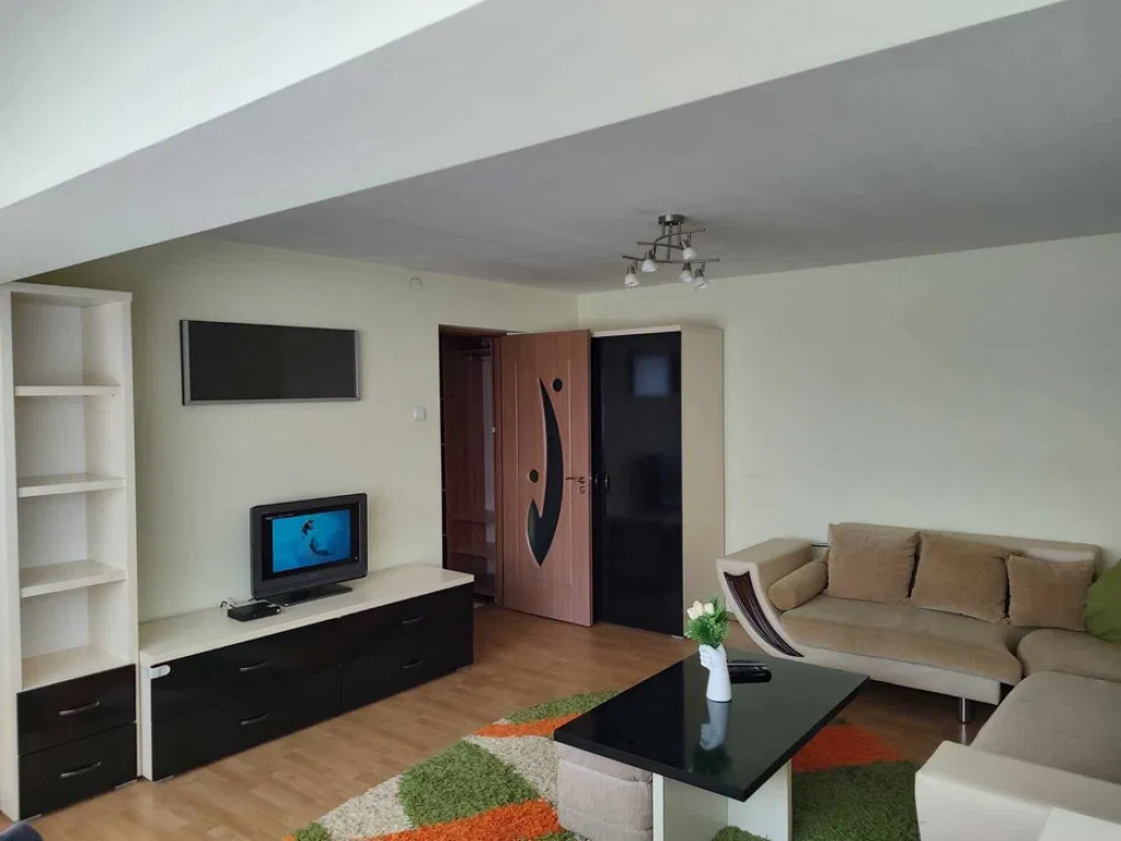 Apartament 2 camere, 39 mp utili, zona Liceului Spiru Haret