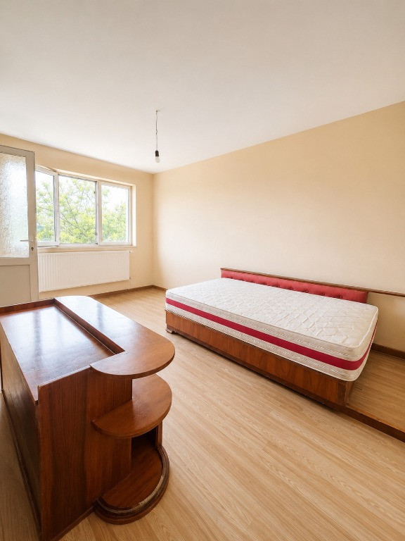Garsoniera Zona Apollo Etaj 4 renovata recent