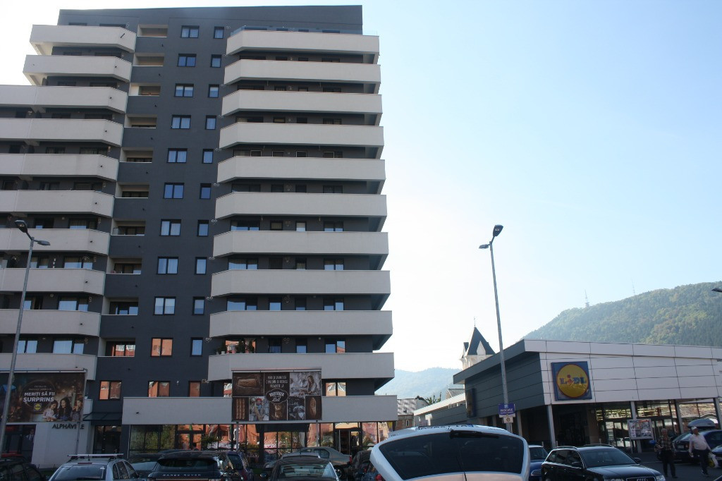 Vand apartament 2 camere Alphaville Carpatilor
