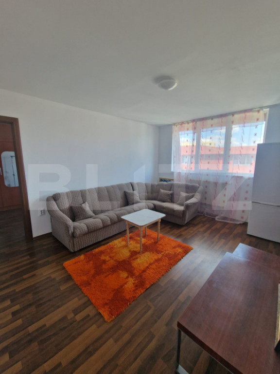 Apartament cu 2 camere, etaj 1 în zona George Enescu, Su...