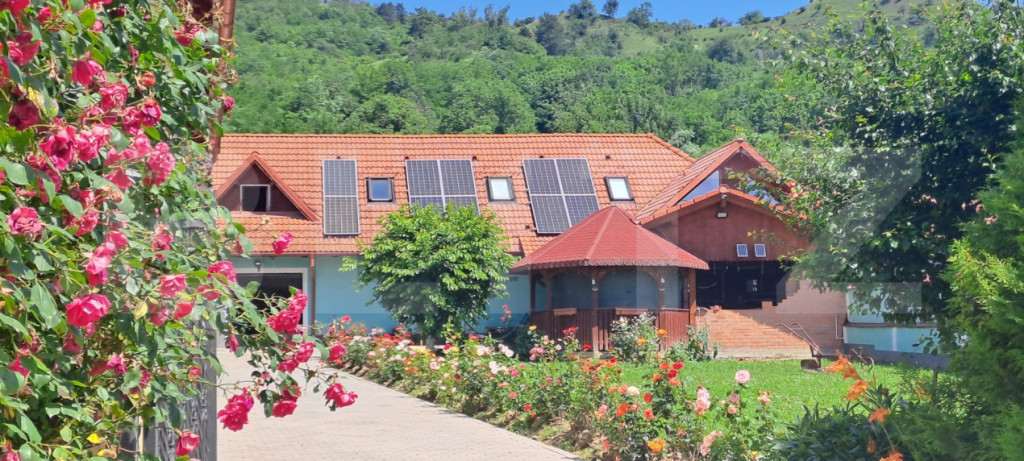 Casă superbă, 5 camere, sat Feldioara, com. Ucea – prive