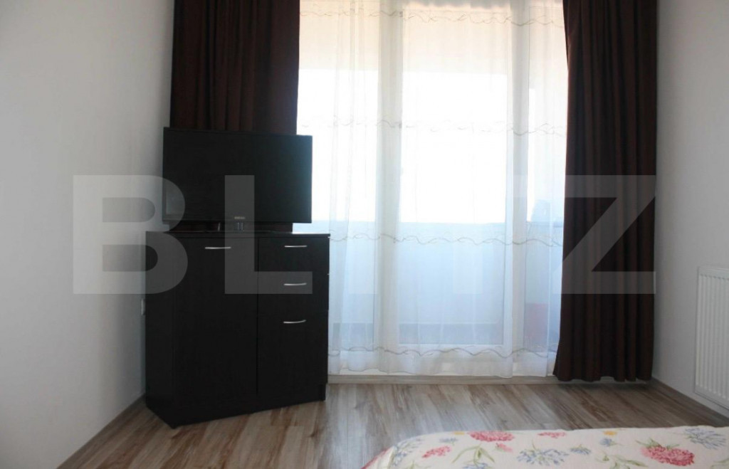 Apartament 2 camere, decomandat, etaj 10/11 cu priveliste, b