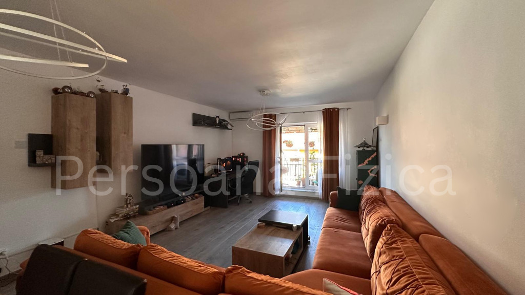 Proprietar vand apartament 2 camere in Buna Ziua, zona Home Garden