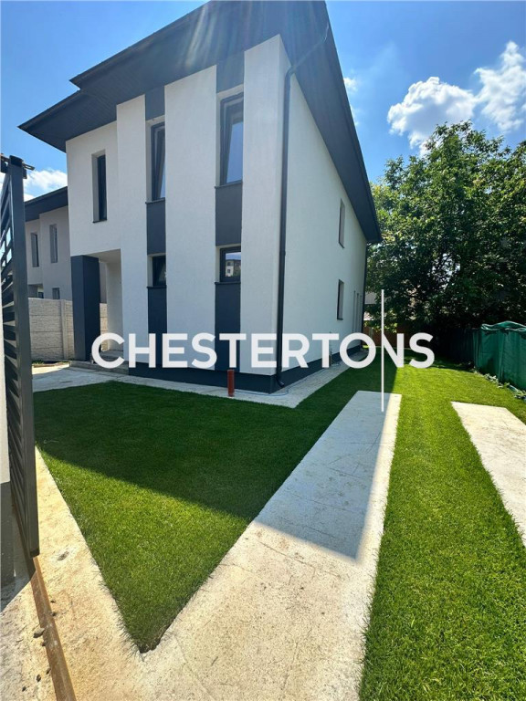 Vila moderna, 4 camere curte ,zona linistita, oportunitate