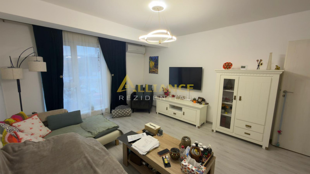 2 CAMERE PARCARE BOXA - MOBILAT UTILAT - GATA DE MUTAT