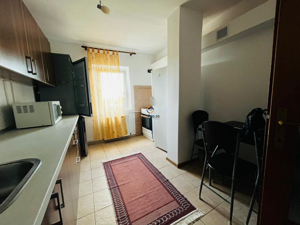 Apartament Decomandat 2 Camare 2 Balcoane / Etaj 3 Zona Stea