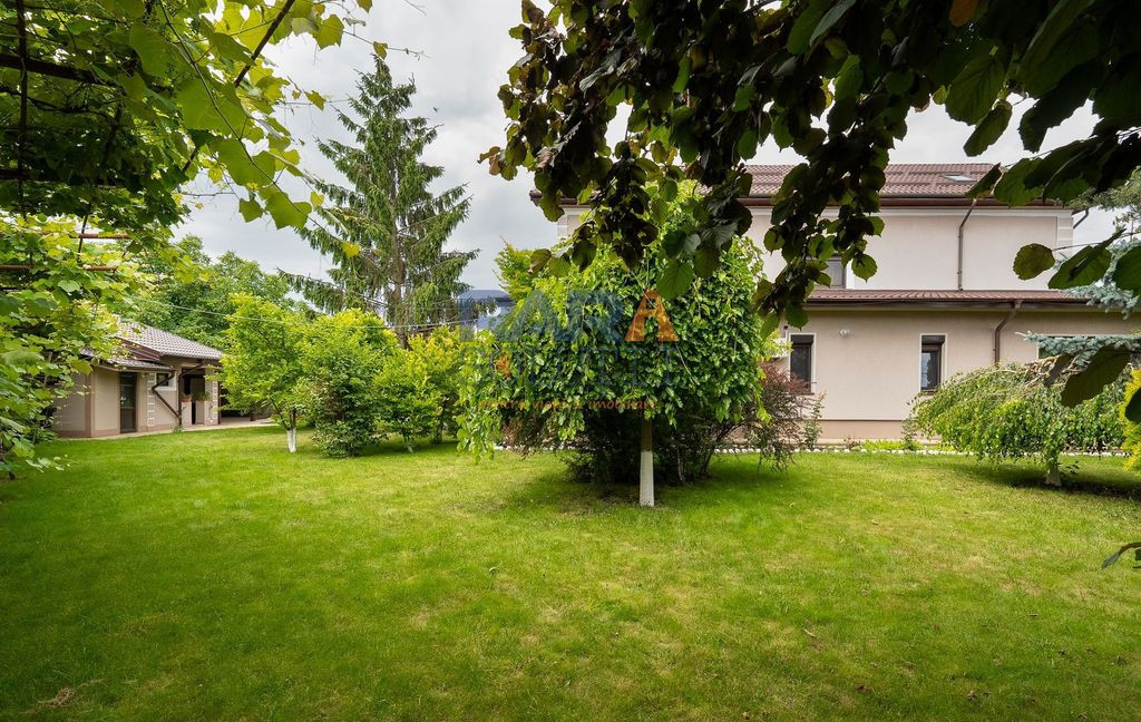 Casă tip duplex - zonă exclusivistă