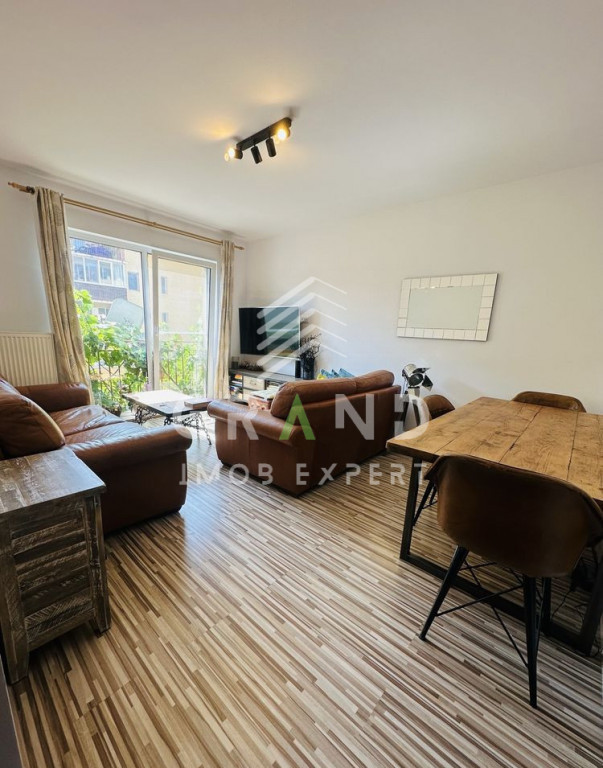 Apartament 2 camere de vanzare, Floresti.
